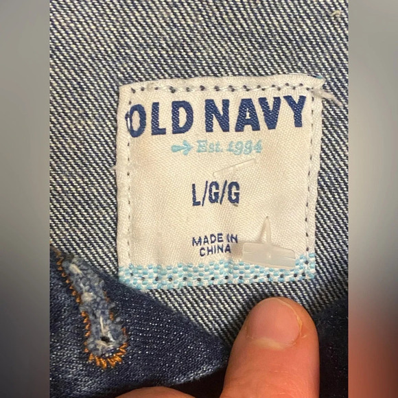 Old navy denim jacket with a handma art on a back - Picture 4 of 6
